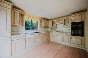 Breakfast kitchen- click for photo gallery